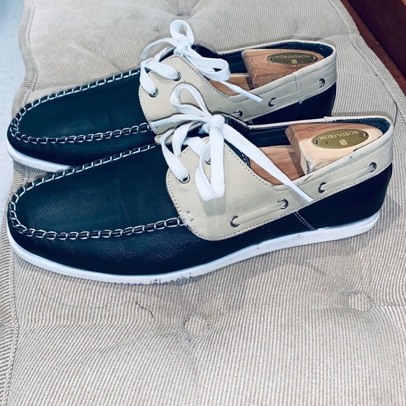 Tum Evans England Boat Shoes. - Picture 5 of 11